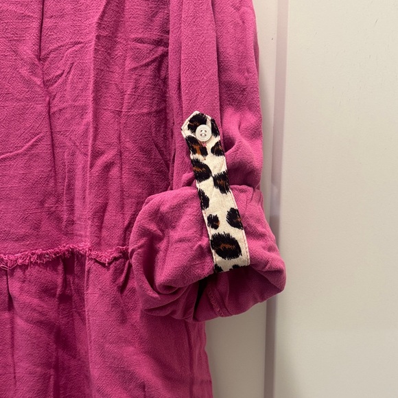 🆕 Umgee Fuchsia Button Down Shirt with Leopard Accents. L. NWT!💥💥 - Picture 5 of 5